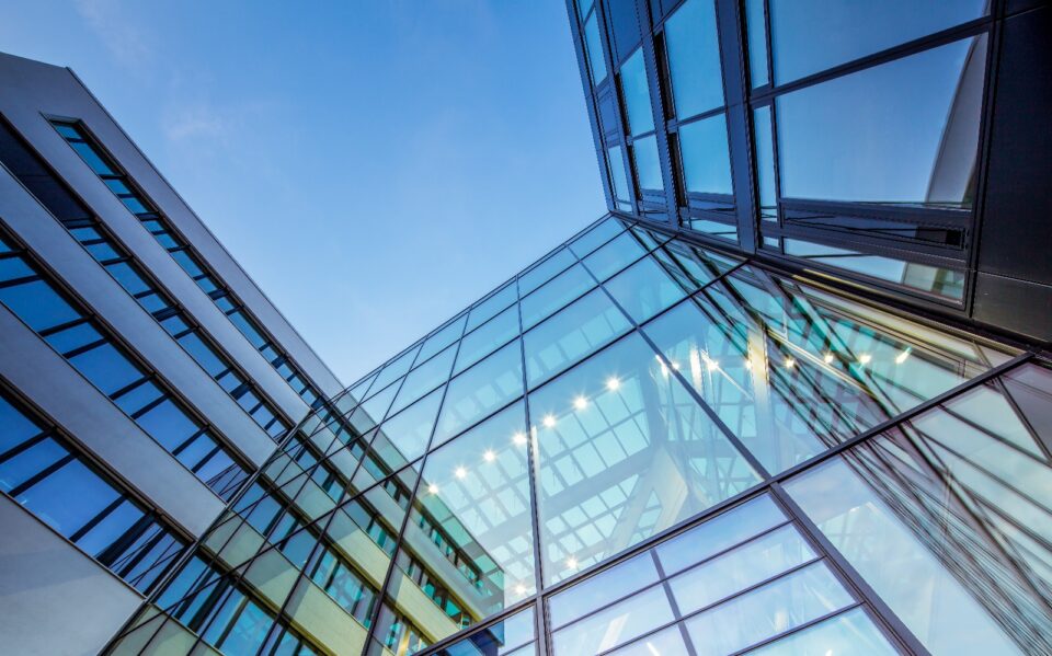 CP-Global-Consulting-Premium-Services Innovative digital platforms for the financial and luxury resort industries, enhancing user experience with cutting-edge technologies for efficient bookings and financial services.